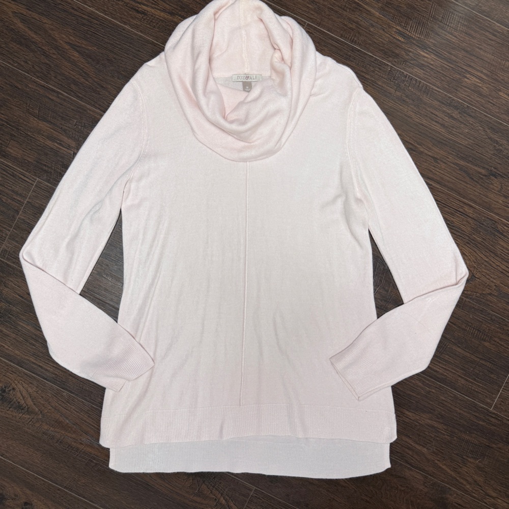 ROZ & ALI PALE PINK SOFT COWL NECK SWEATER
